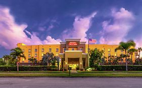 Hampton Inn & Suites - Fort Pierce